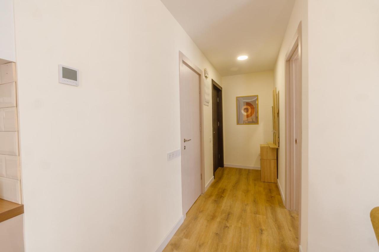 באטומי Four Season Apartment מראה חיצוני תמונה