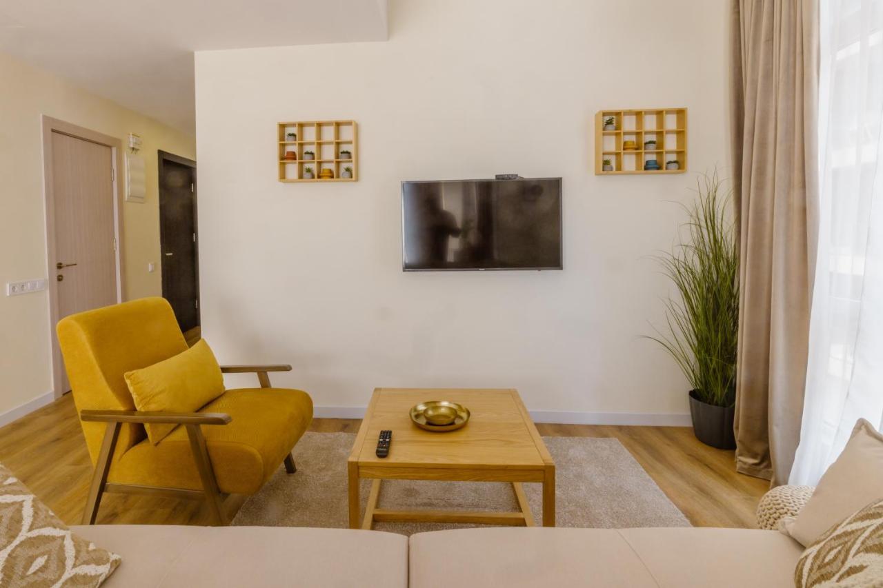 באטומי Four Season Apartment מראה חיצוני תמונה